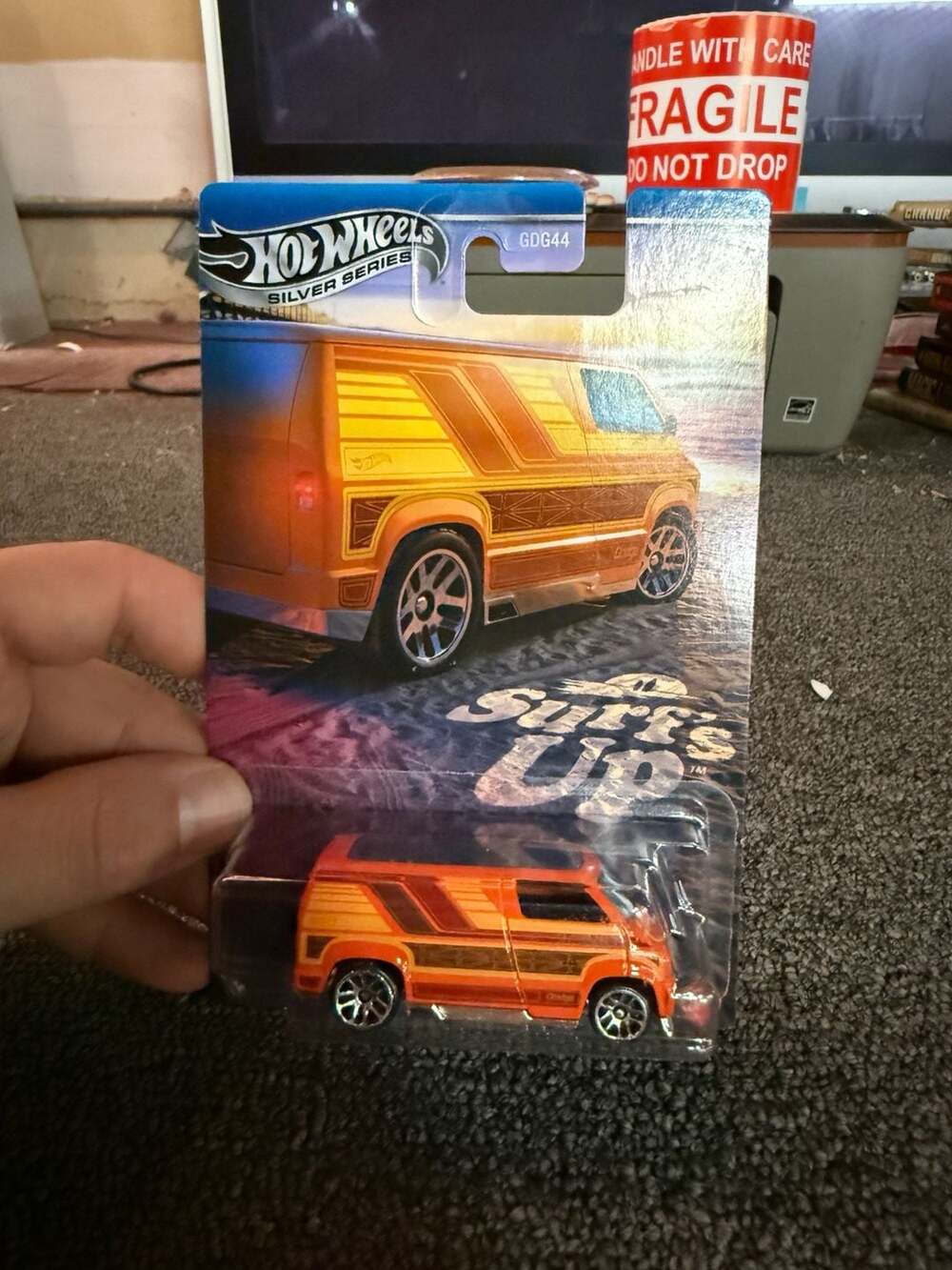 Hot Wheels Silver Series Surf's Up Custom '77 Dodge Van GDG44